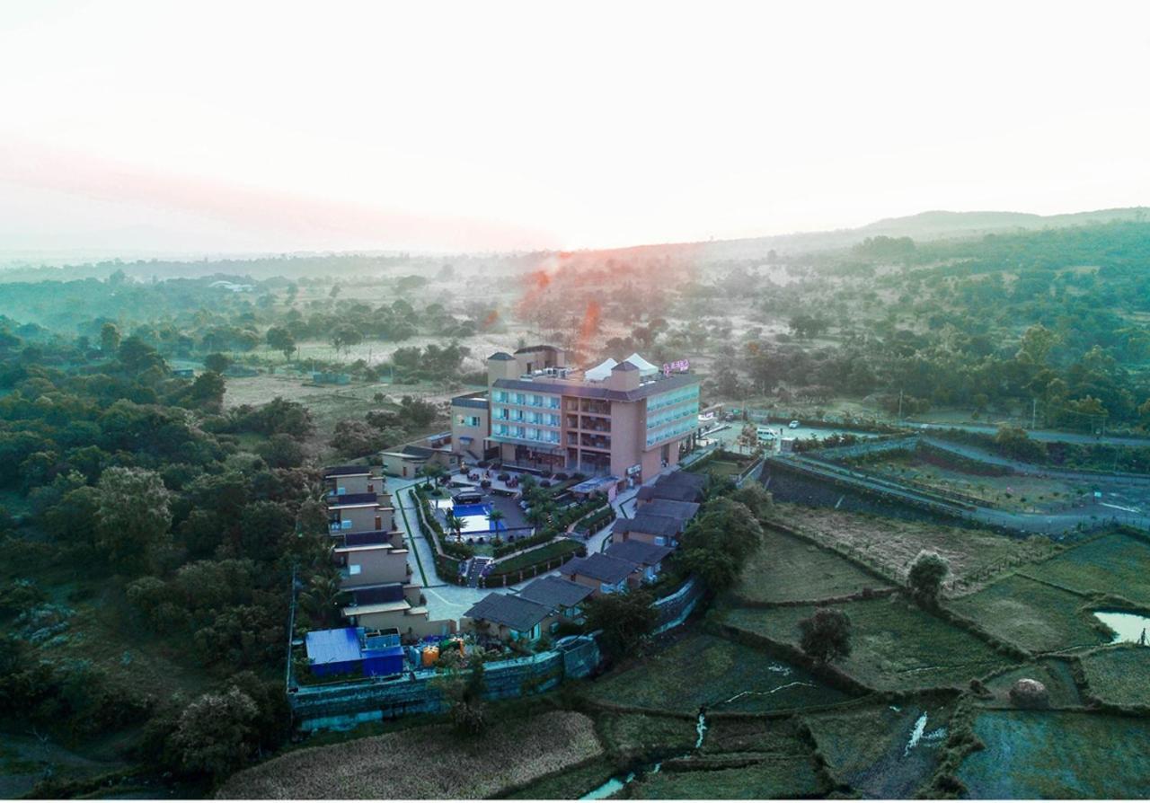Regenta Resort Belagavi Exterior photo